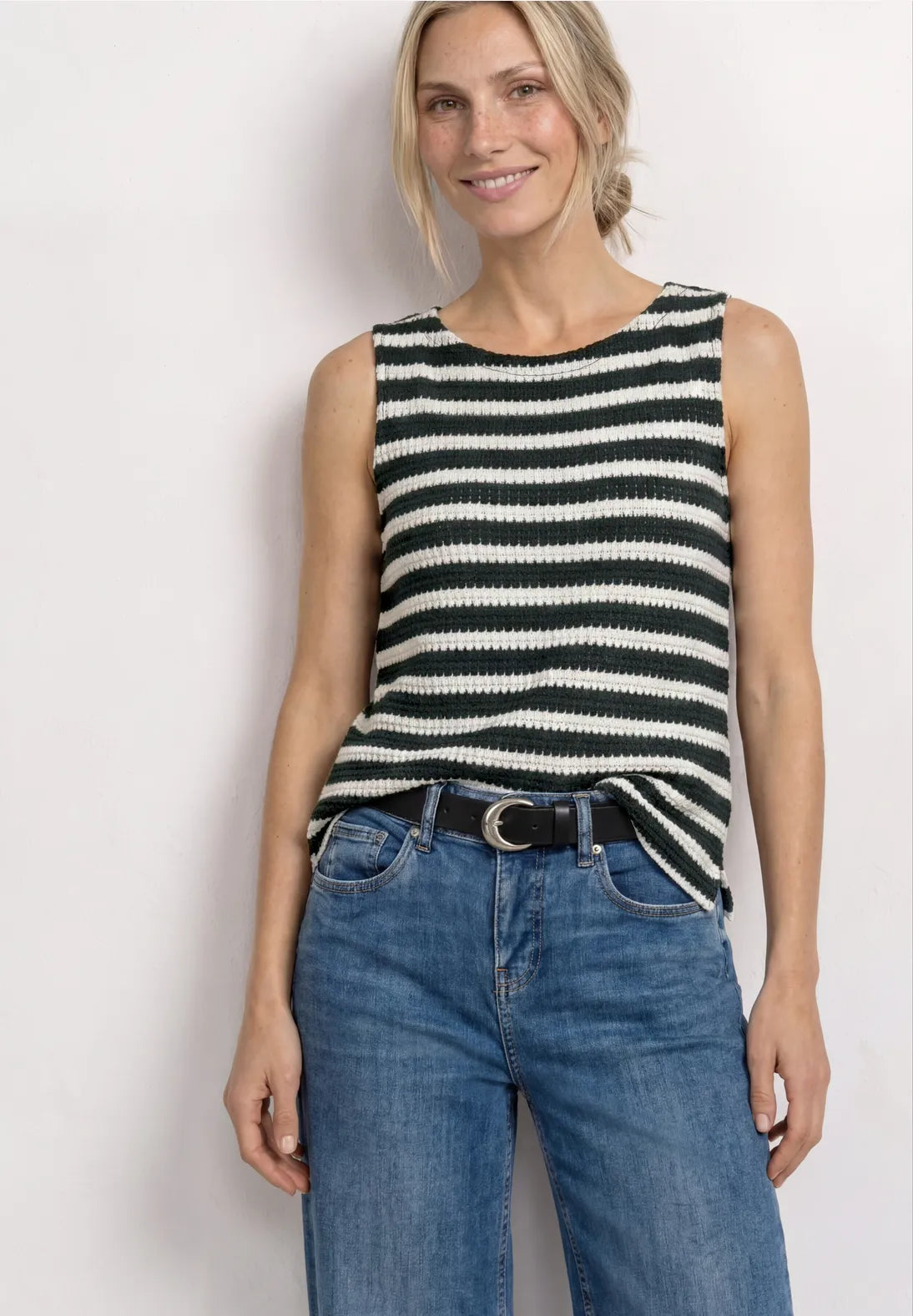 SHAZ TOP
