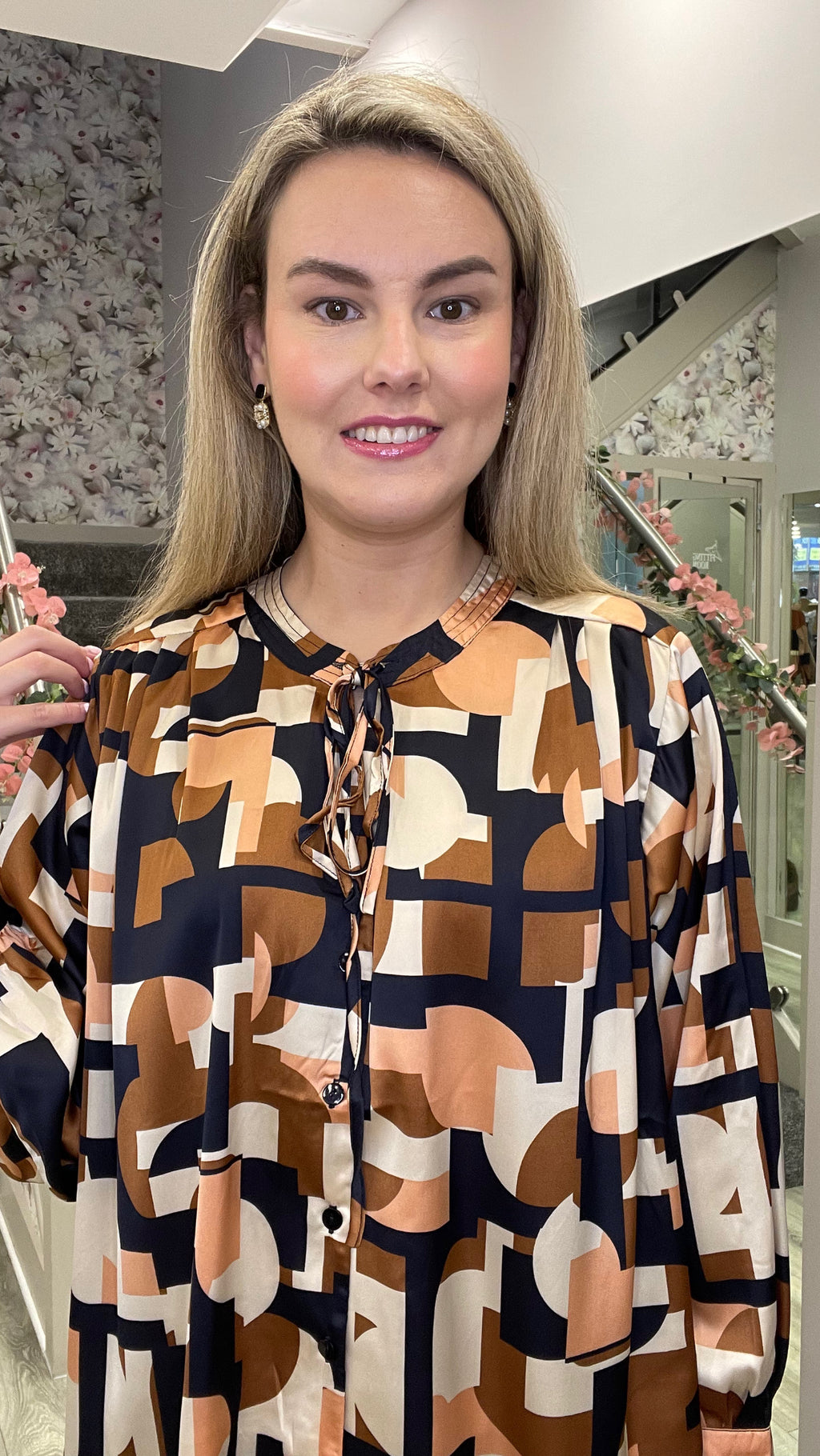 APRICOT BLOUSE