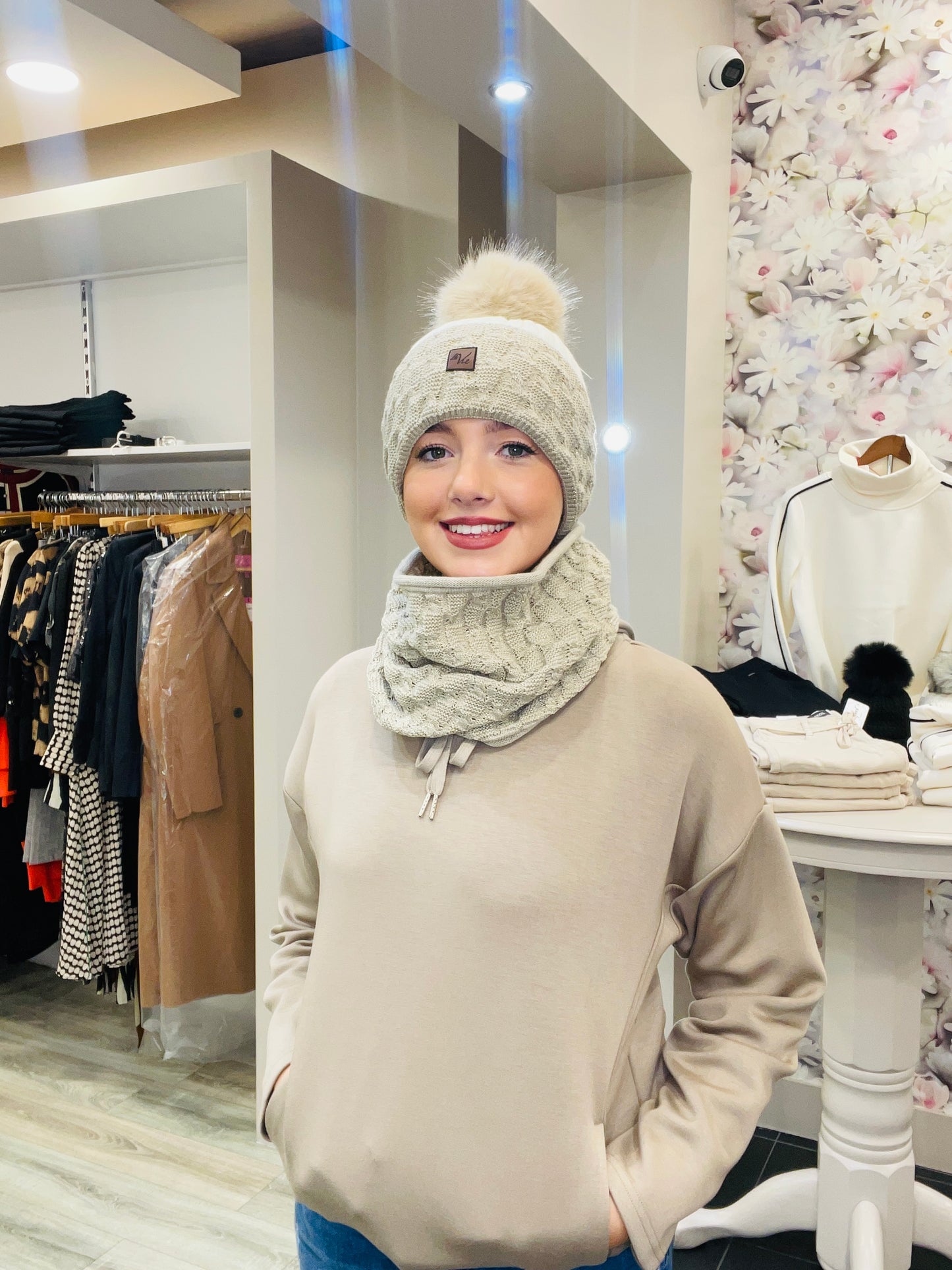 BEATA CREAM  HAT SET