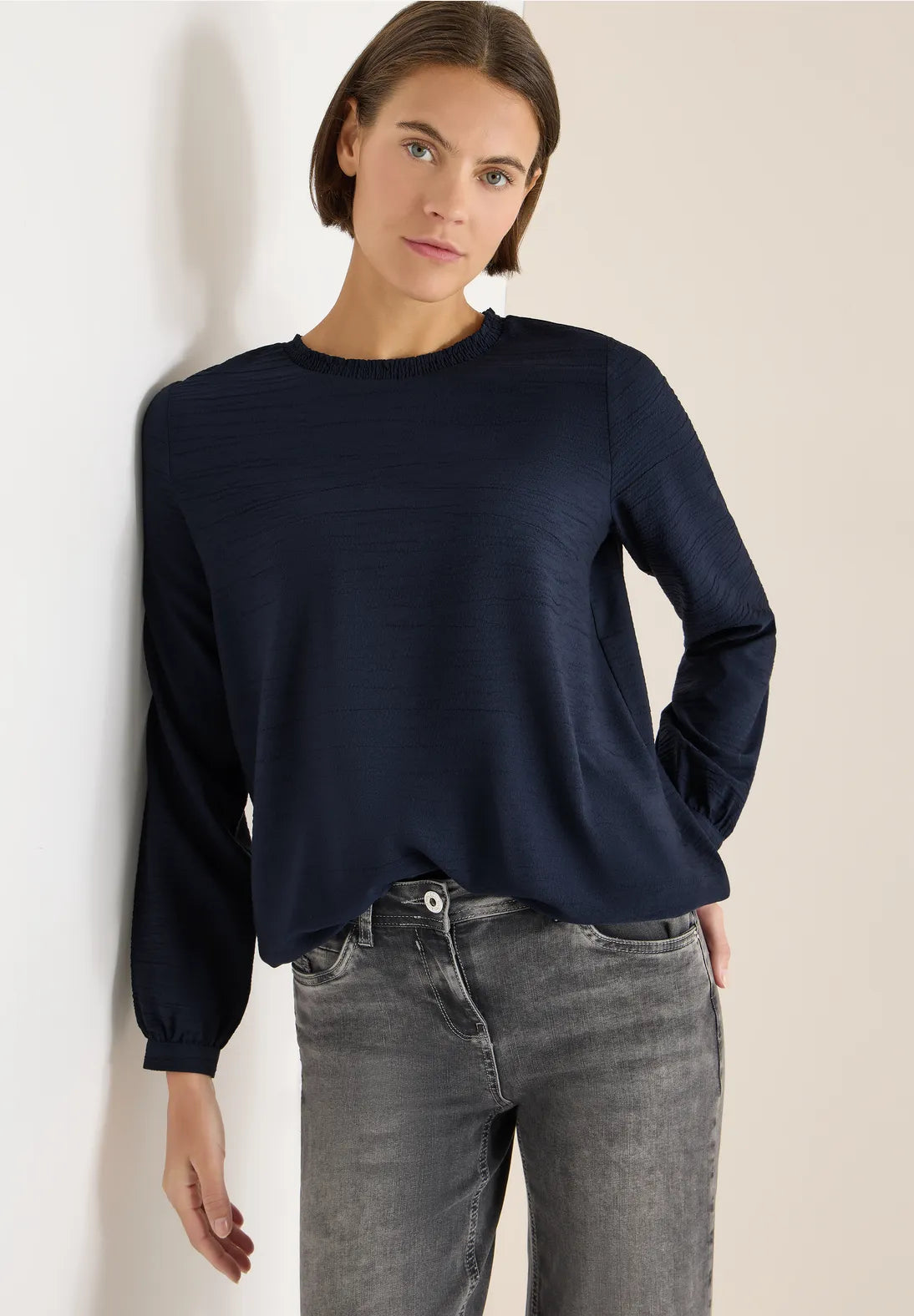 UNA NAVY BLOUSE