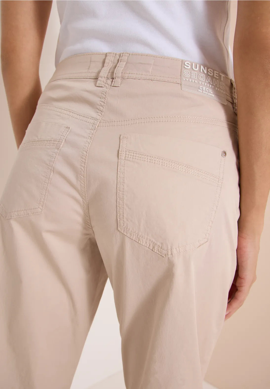 SCARLETT BEIGE TROUSERS