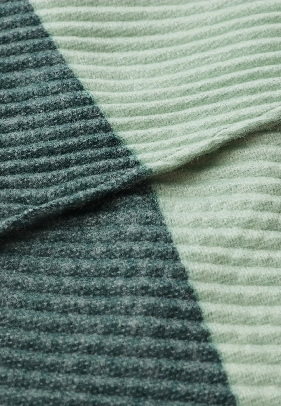 2 TONE GREEN SCARF