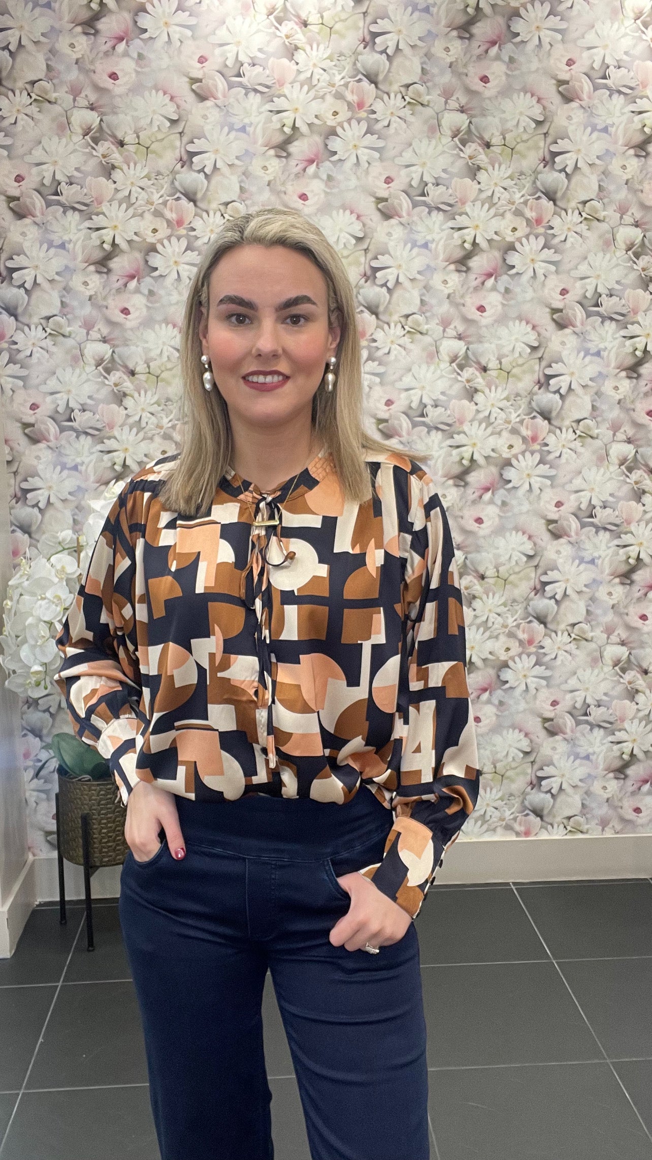 APRICOT BLOUSE