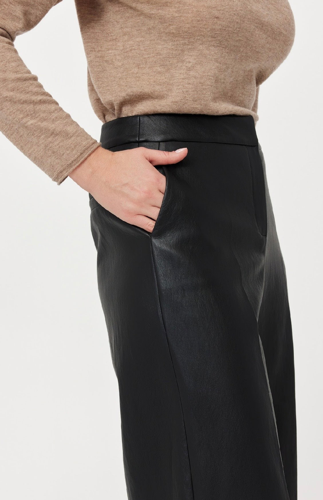 FAITH BLACK TROUSER
