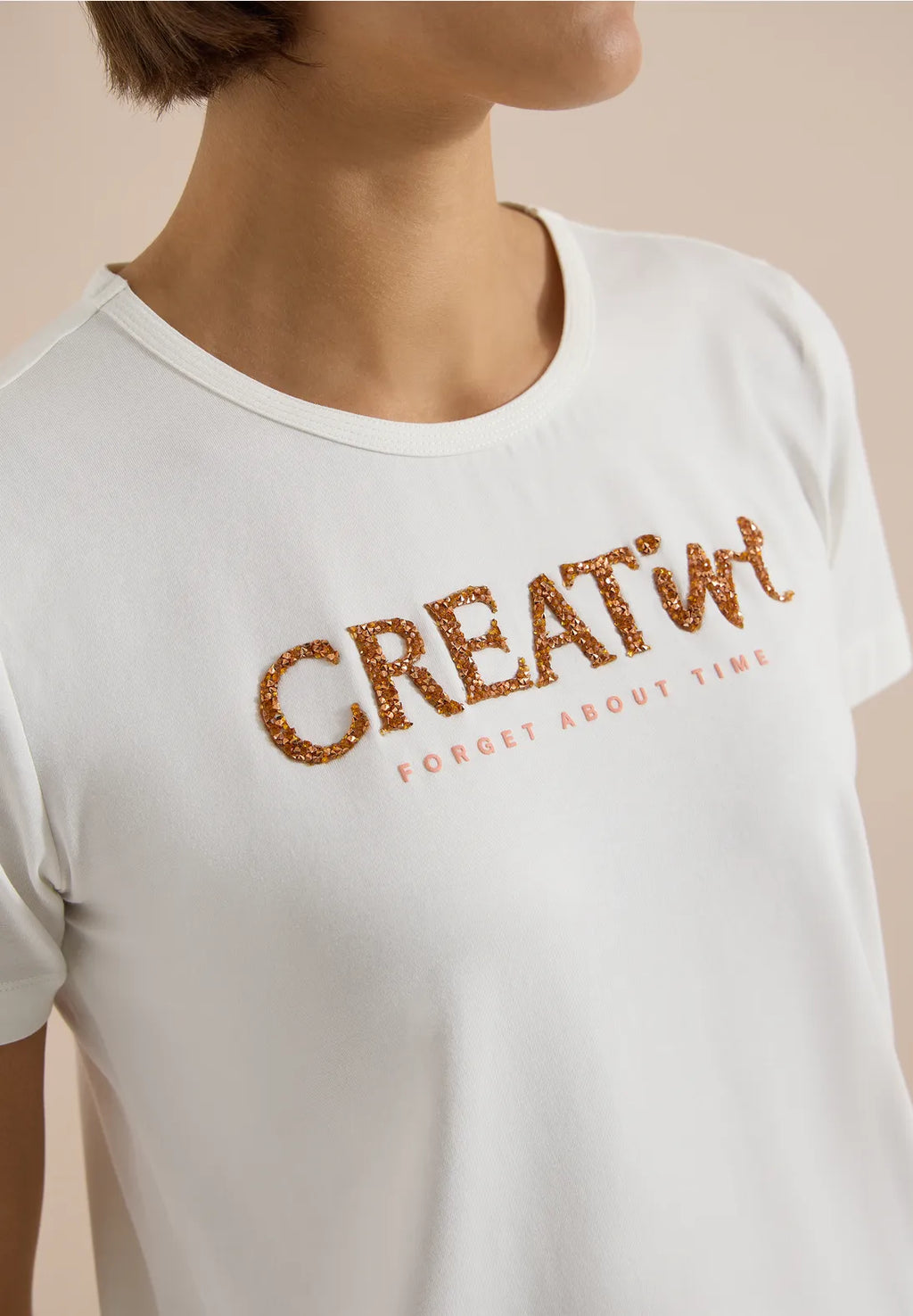 CARRIE WHITE TEE