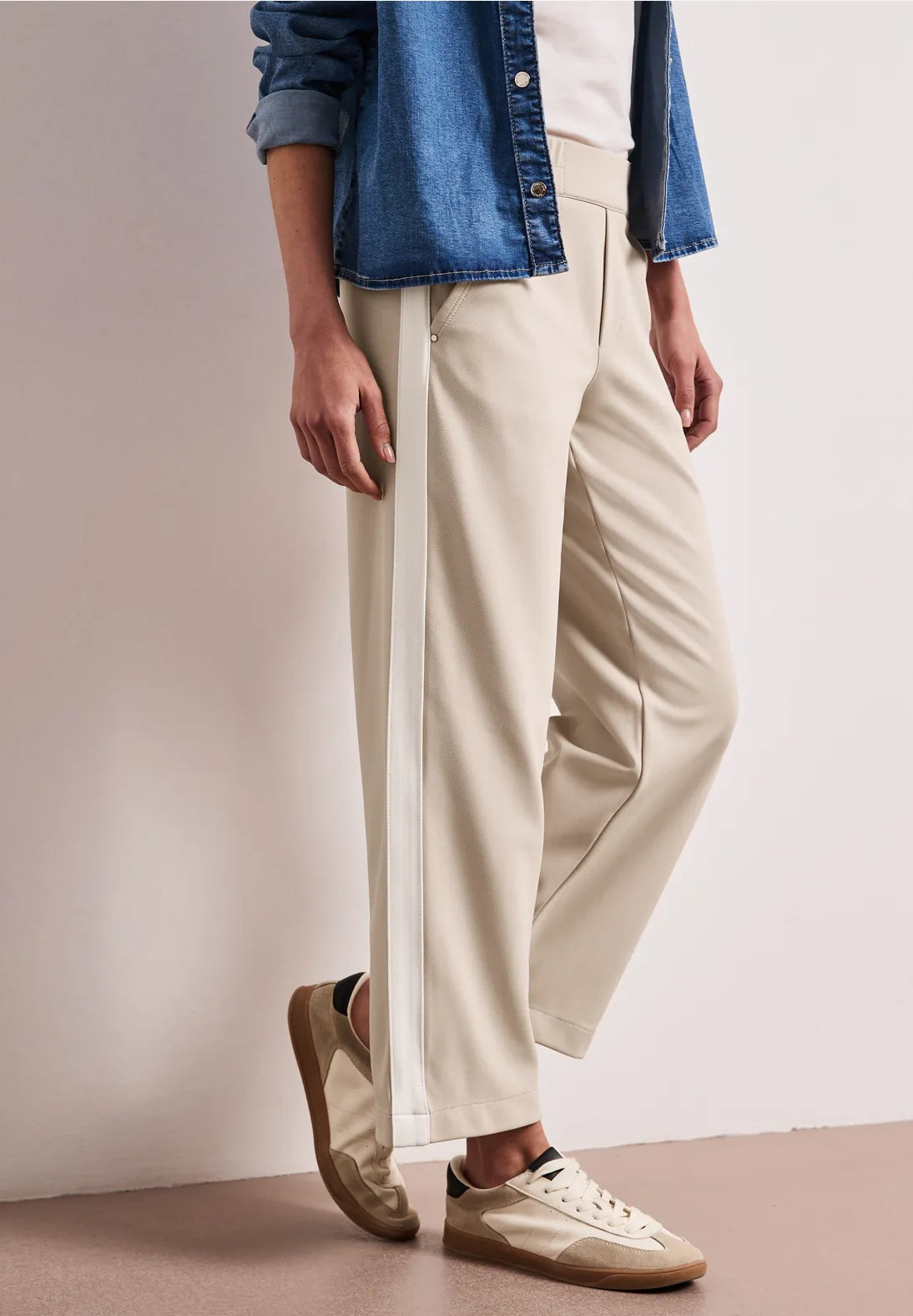 YIVA BEIGE TROUSER