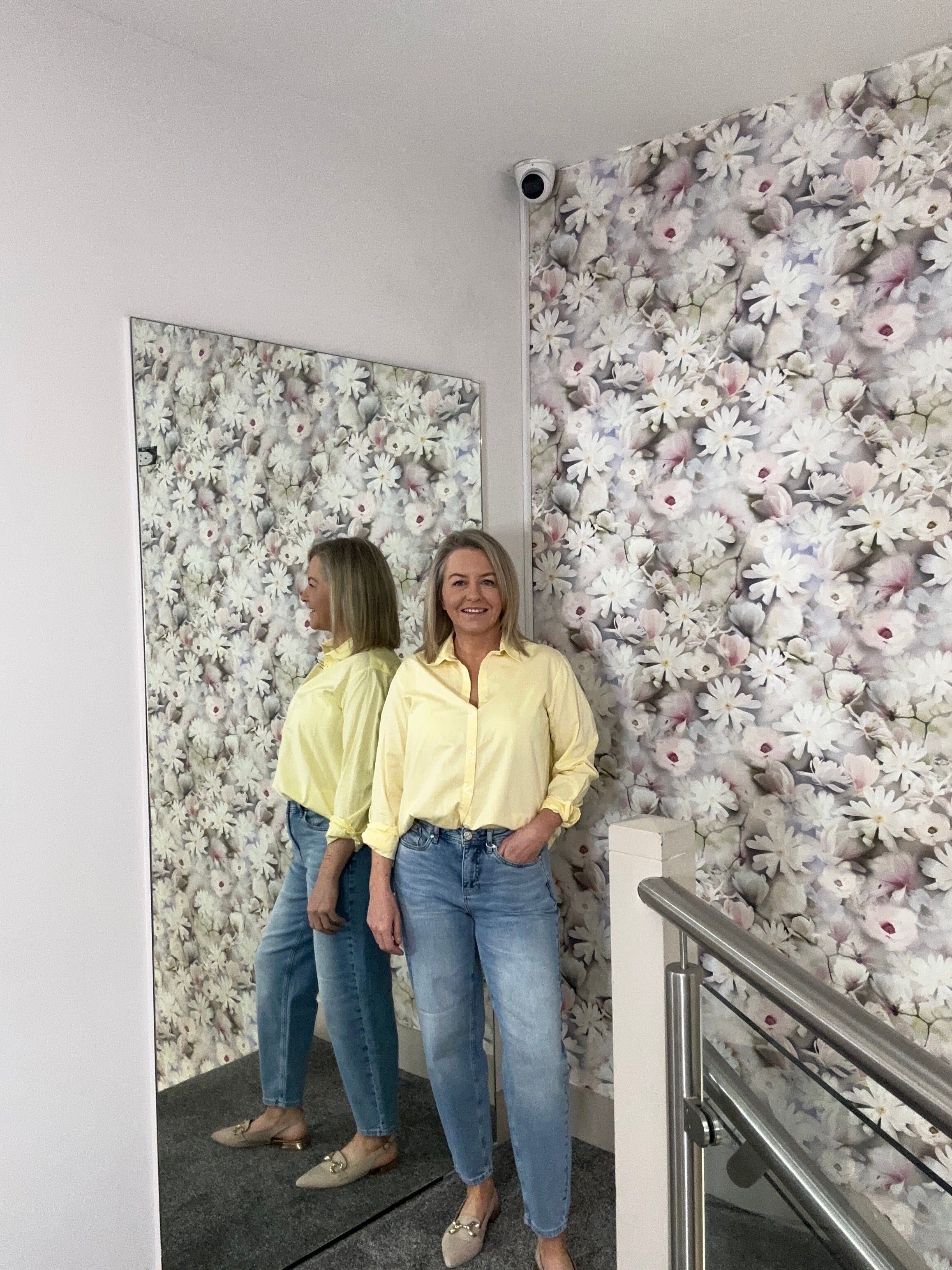 SIL YELLOW SHIRT