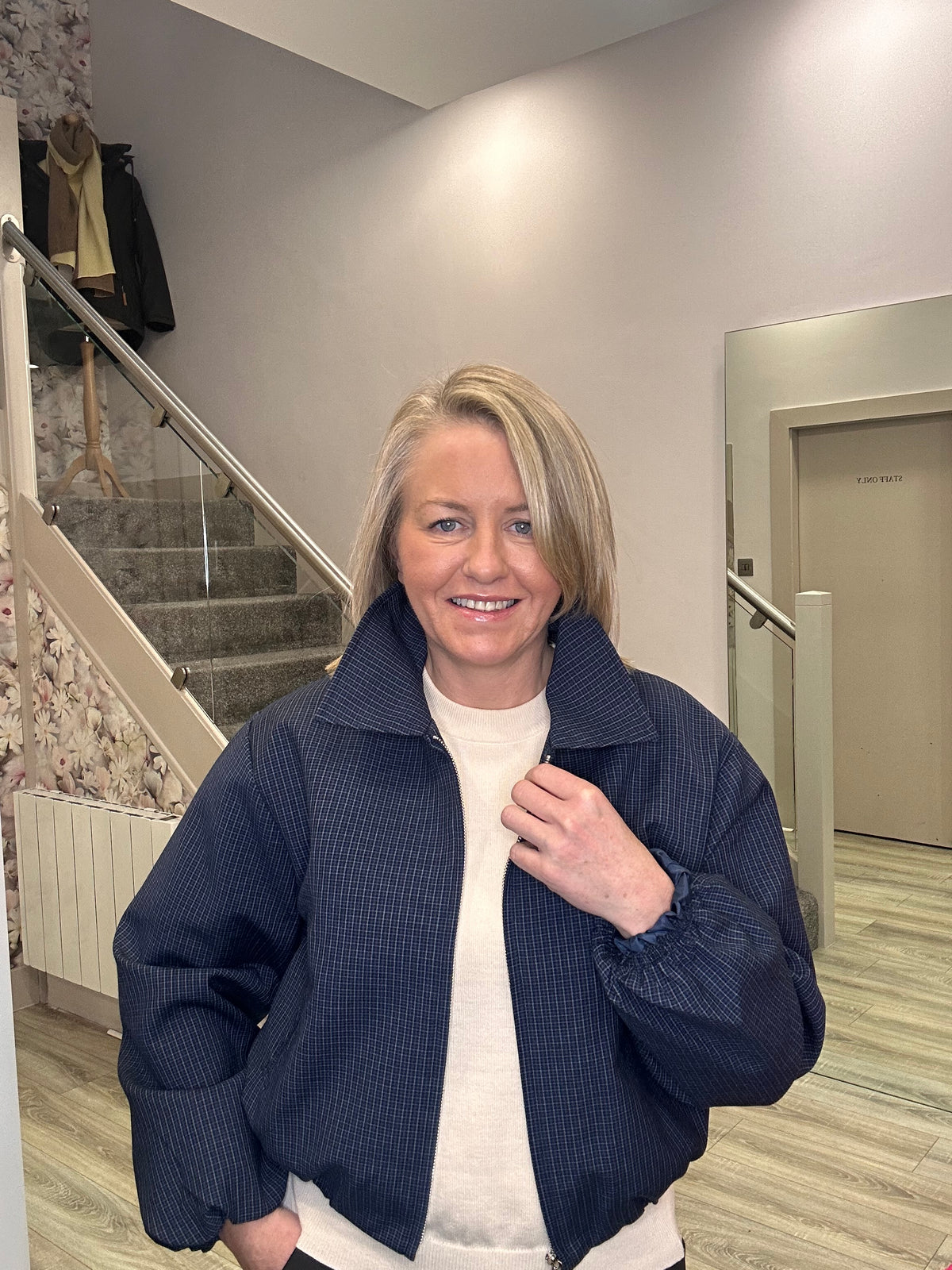 JULIE NAVY CHECKED JACKET