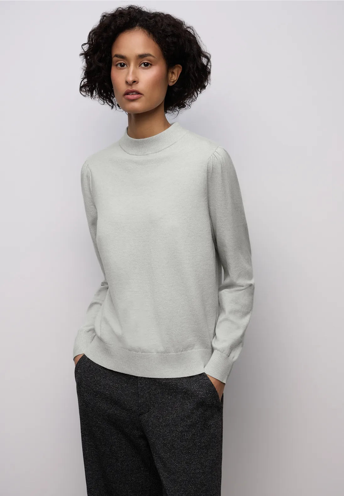 KAT GREY KNIT
